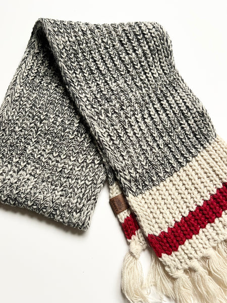 NEW Roots Salt and Pepper Cabin Knit Scarf