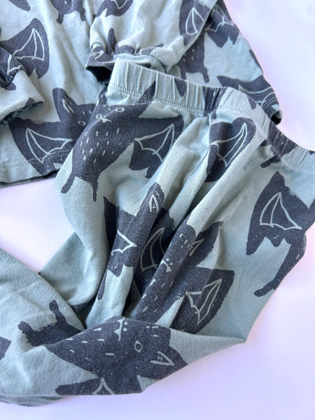 Tea Collection 2pc Blue Bat Set • 18-24 months