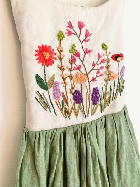 Nooks Embroidered Dress • 4-7 years