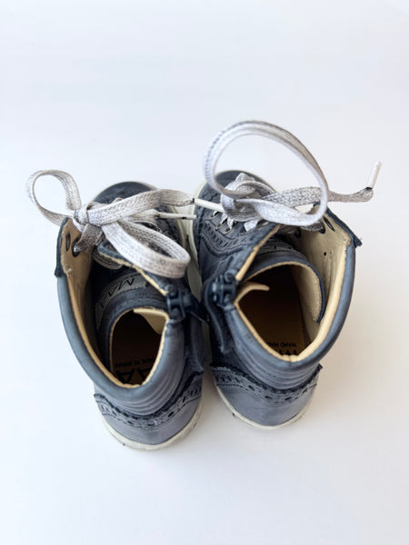 Maa Leather High Top Shoes • 7c-7.5c (24 EU)