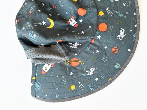 Sunday Afternoons Space Hat • XL 6-12+ years