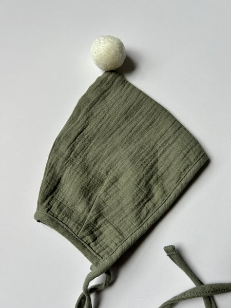 Quincy Mae Green Bonnet with Pom Pom • 0-3 months