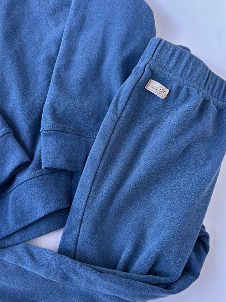 Jan and Jul 2pc Polyester Blue Baselayer Set • 5 years