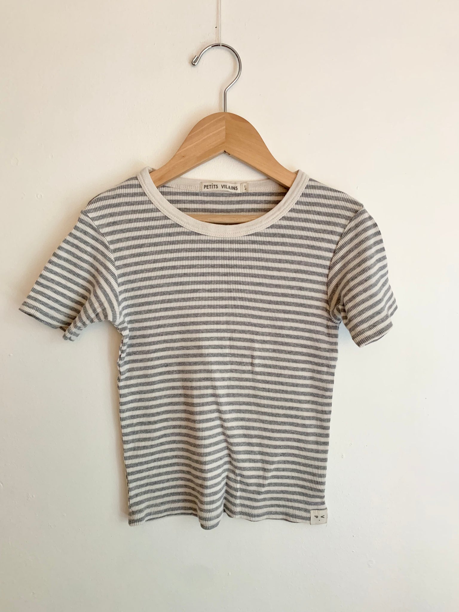 Petits Vilains Ribbed Grey T-Shirt • 6-7 years