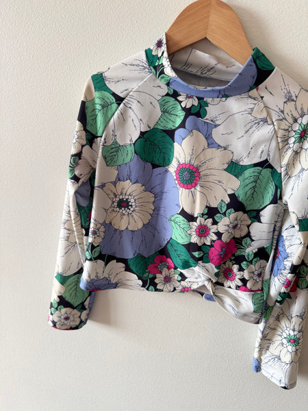 Gap Long Sleeve Floral Rashguard Top • 6-7 years