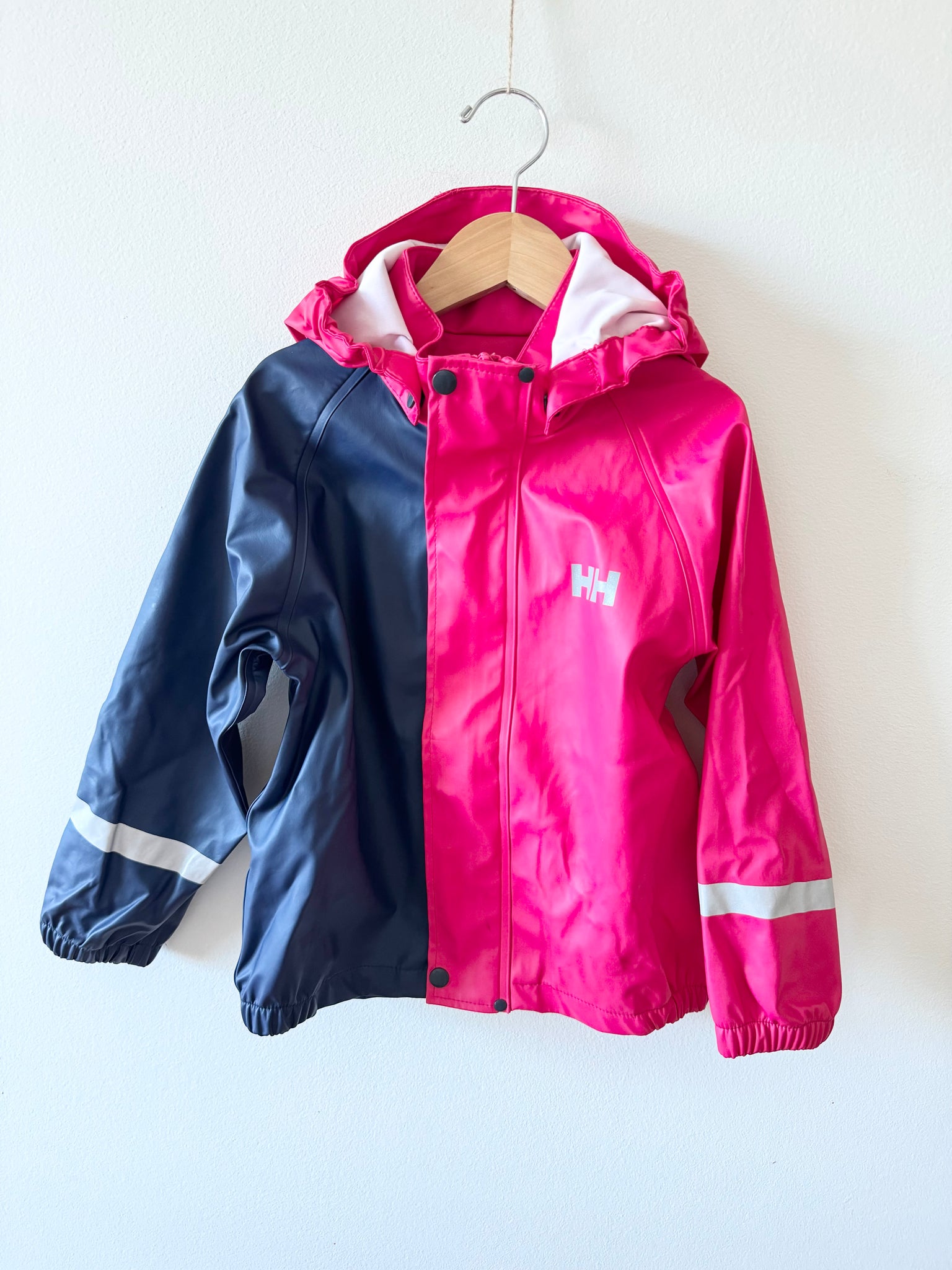 Helly Hansen Pink and Blue Rainjacket • 4 years