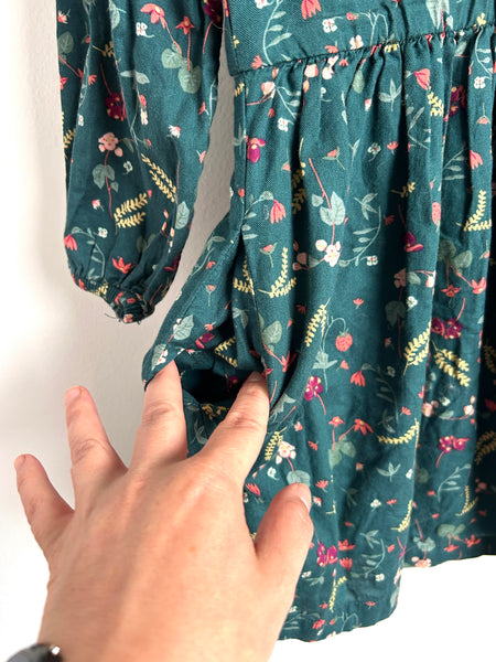 Tea Plant Long Sleeve Green Dress • 5 years