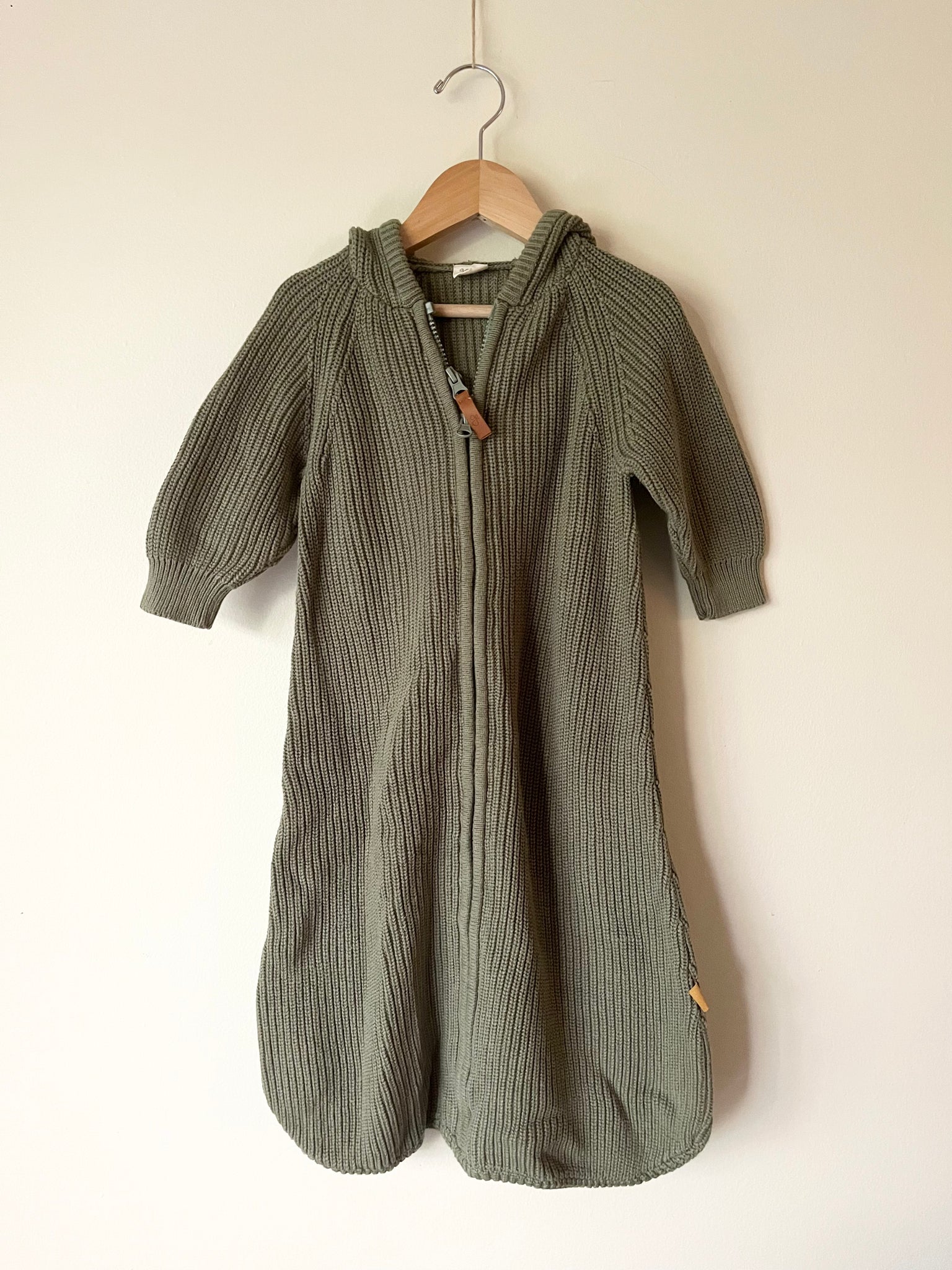 Goumi Knit Wearable Blanket • 21-23 lbs/27-28" (Large)