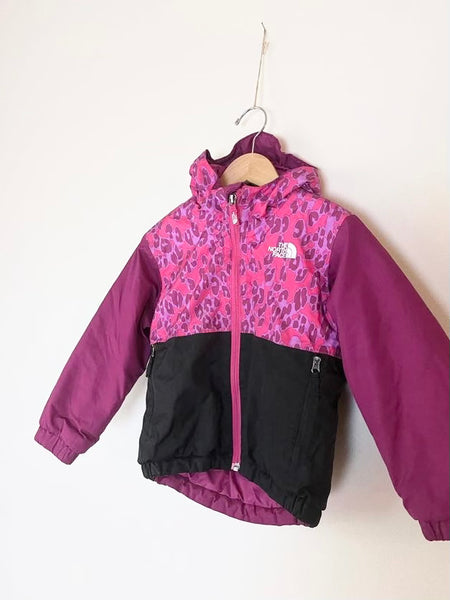 The North Face Purple and Black Thick Winter Jacket • 3-4 years