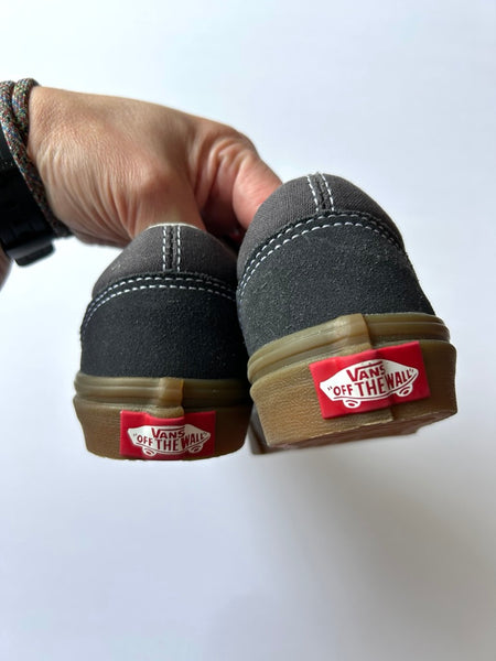 Vans Blue Velcro Low Top Shoes • 13c