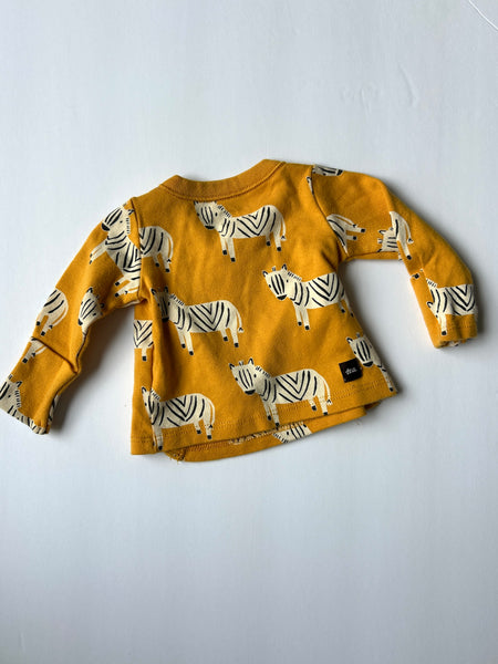 Tea Giraffe Kimono Style Button Up Long Sleeve Top • Newborn