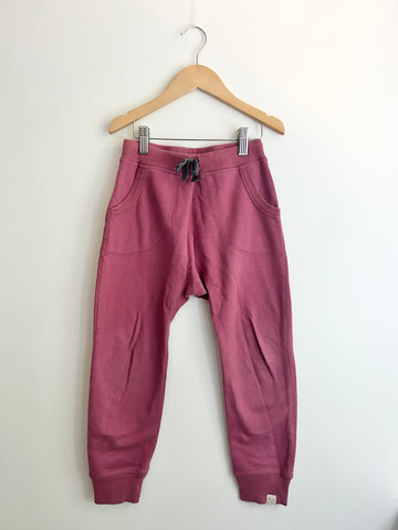 Petits Vilains Pink Sweat Pants • 6-7 years