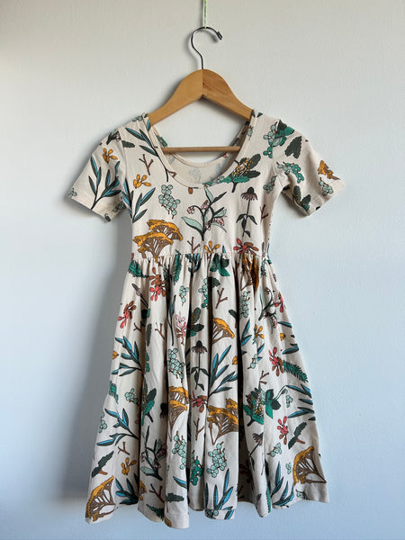 Alice and Ames Botany Dress • 6-7 years