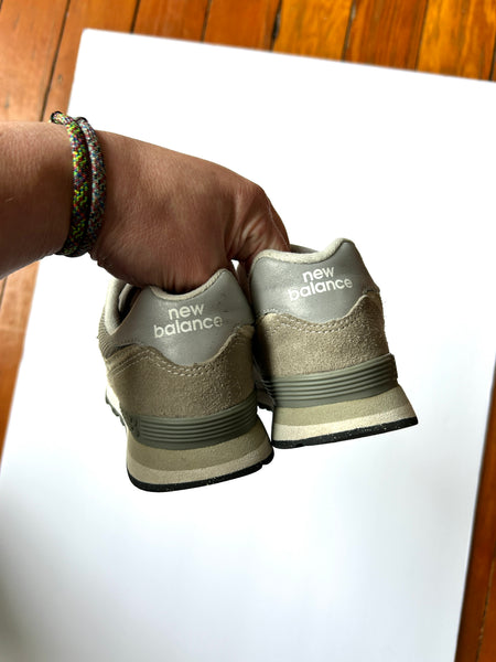 New Balance 574s Grey Velcro Shoes • 1Y