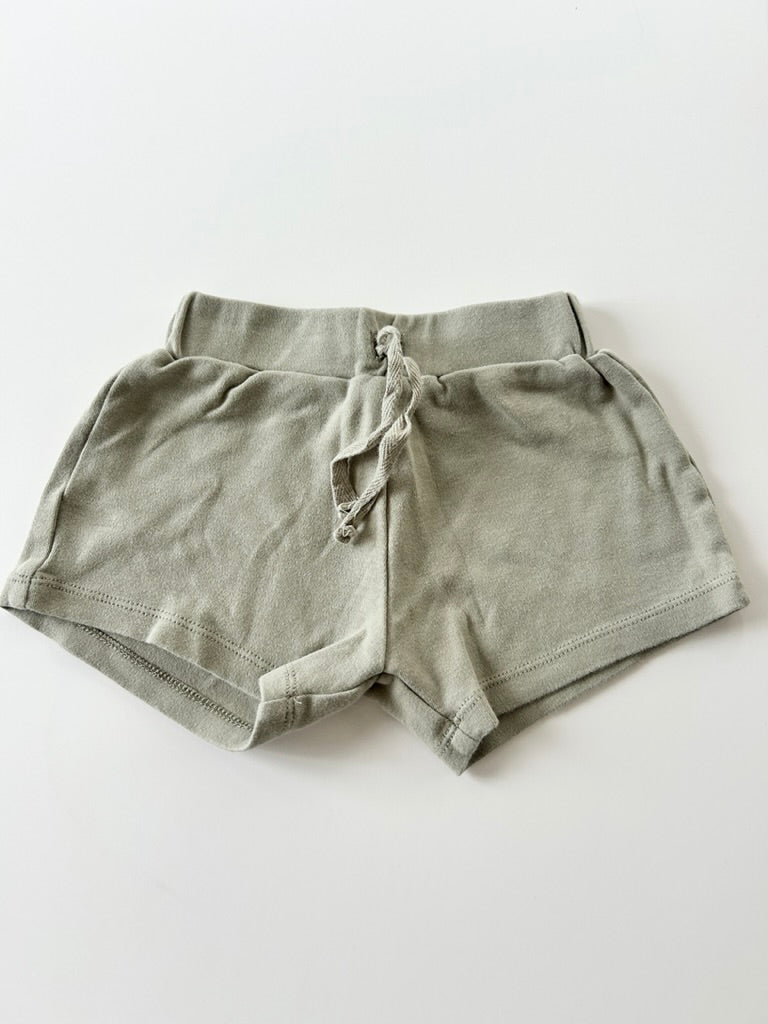 Quincy Mae Light Green Shorts • 12-18 months *