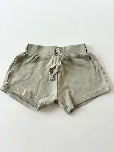 Quincy Mae Light Green Shorts • 12-18 months *