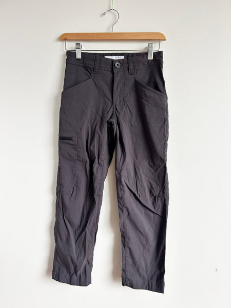 MEC Dark Grey Stretchy Hiking Pants • 7-9 years