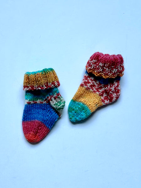 Handknit Infant Socks • 0-6 months