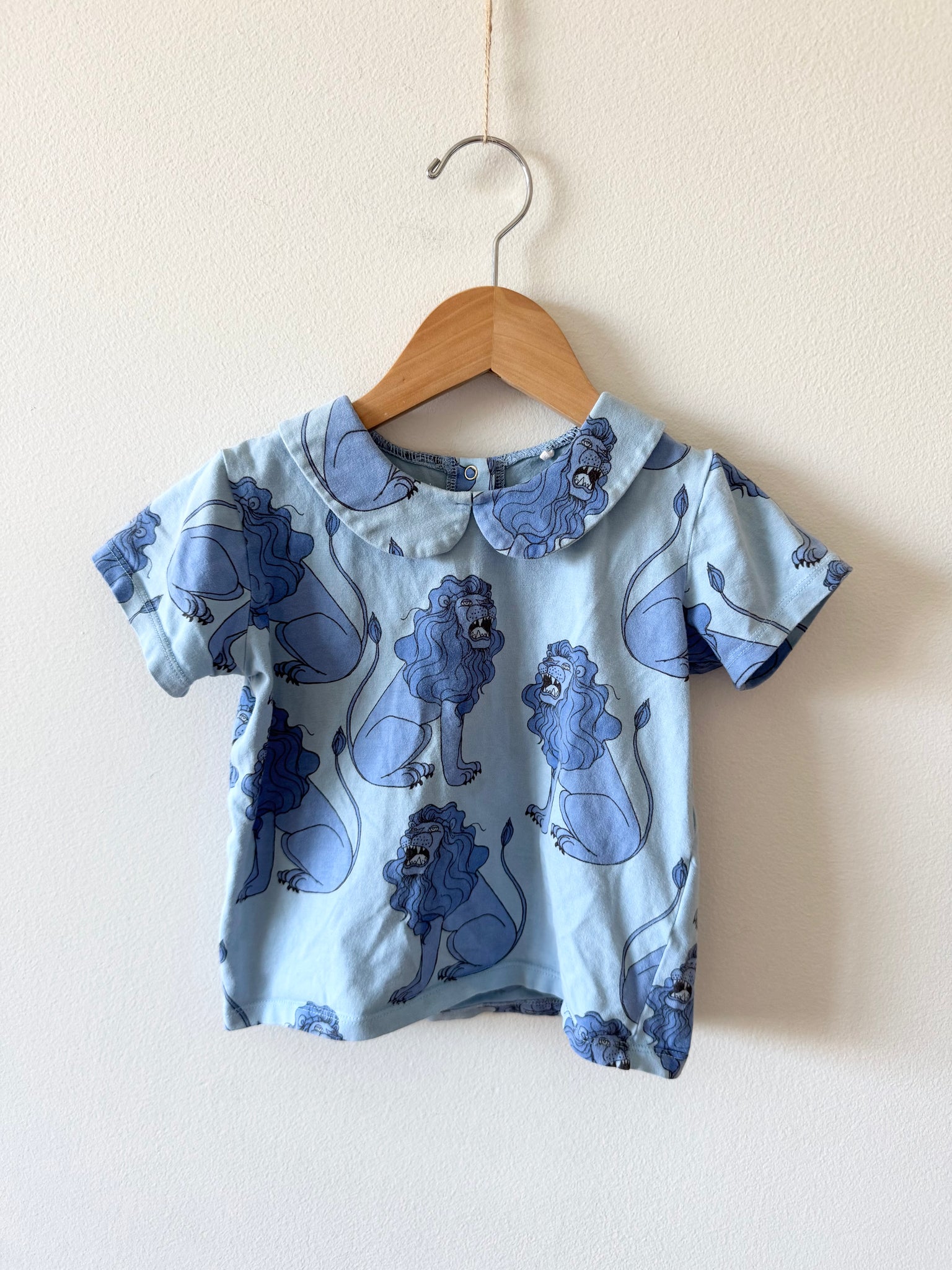 Mini Rodini Lion Peter Pan Collar T-Shirt • 18 months - 3 years