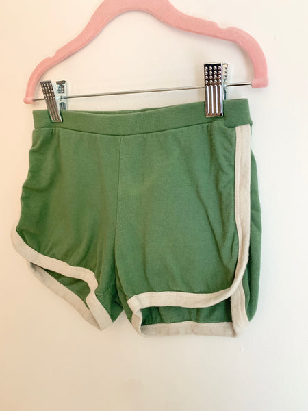 Petits Vilains Green Running Shorts • 6-7 years