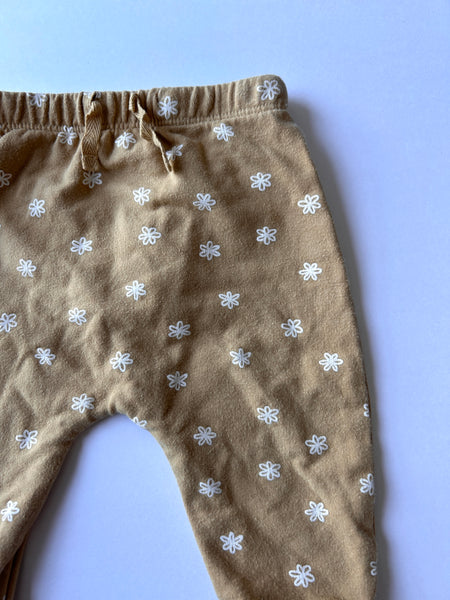 Quincy Mae Mustard and White Flower Joggers • 3-6 months