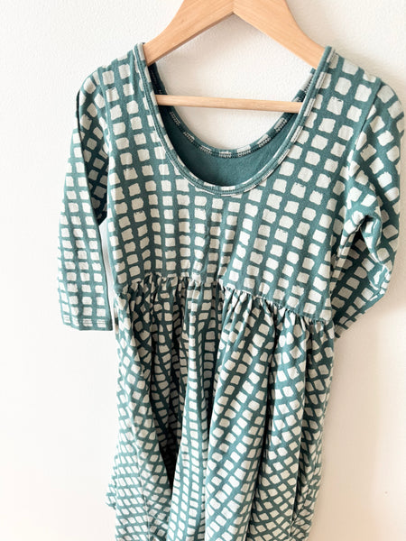 Alice and Ames Green Checkered Long Sleeve Dress • 7-8 years