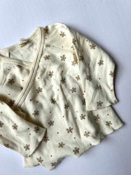 Quincy Mae 2pc White and Brown Floral Kimono Top + Footie Pants Set • 0-3 months