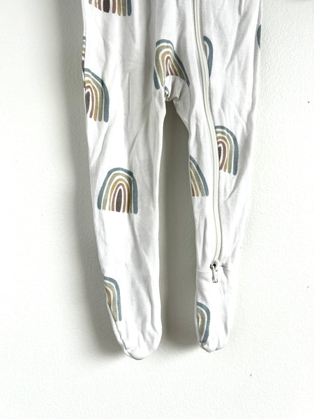 Kyte Bamboo Rainbow Zip Romper with Feet• 0-3 months