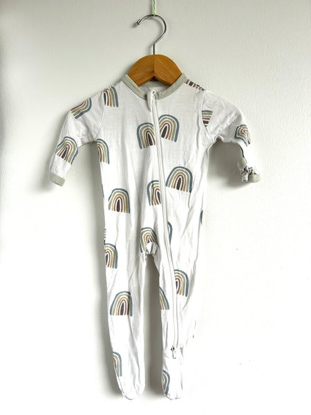 Kyte Bamboo Rainbow Zip Romper with Feet• 0-3 months