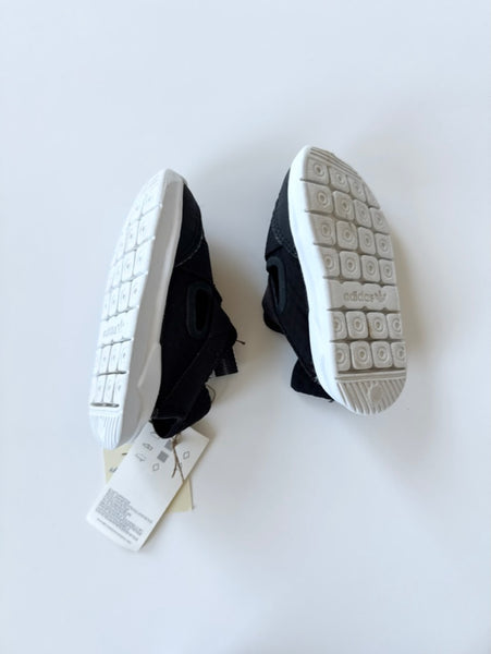 NEW Adidas Sandals • 7c