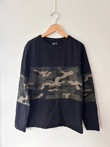 Anko Long Sleeve Black and Camo • 10-12 years *