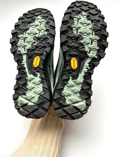 NEW Vans Goretext MTE Shoes • 8.5 womens / 39 EU