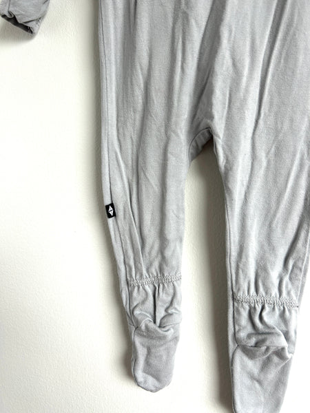 Kyte Grey Zip Romper • 0-3 months