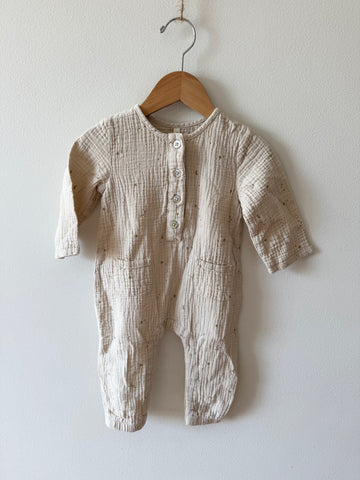 Rylee and Cru Muslin Stars Romper • 6-12 months