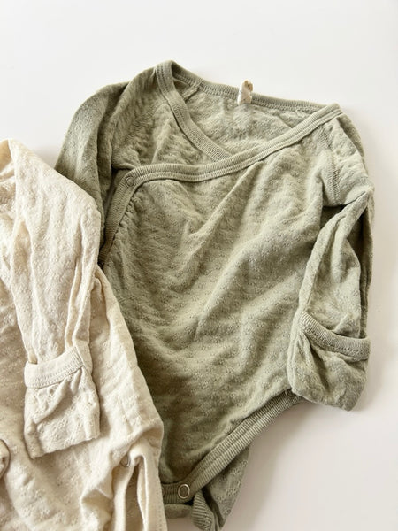 Quincy Mae 2pc Textured Long Sleeve Onesies • 0-3 months *