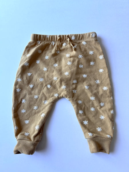 Quincy Mae Mustard and White Flower Joggers • 3-6 months