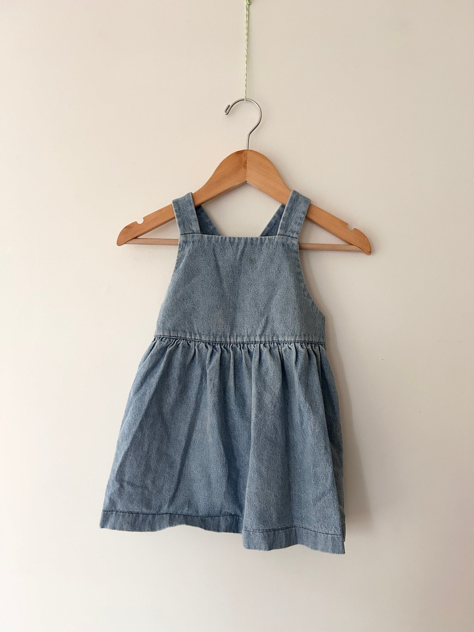 Les Petits Natures Denim Pinafore Style Dress • 1-2 years *