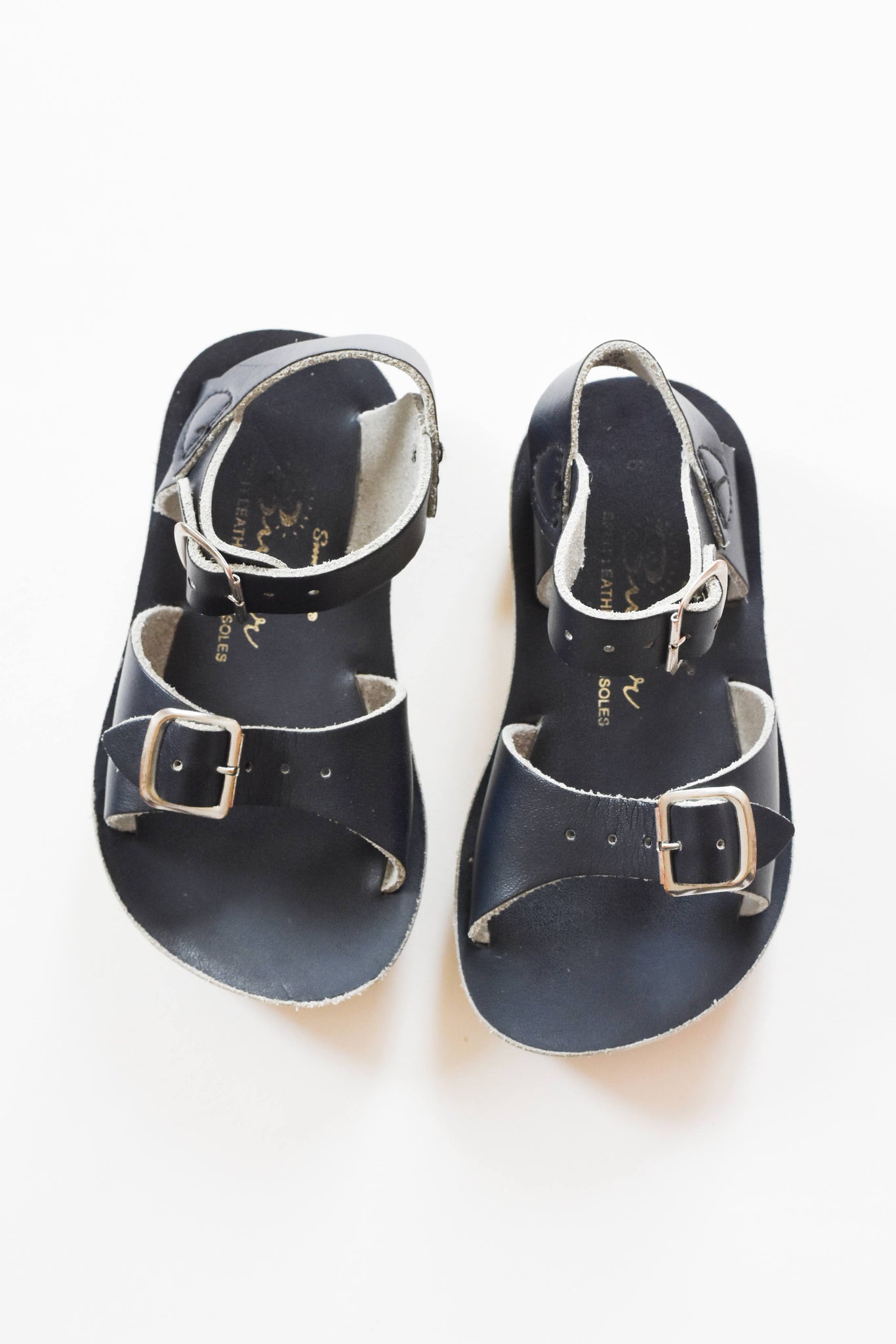 Black discount saltwater sandals