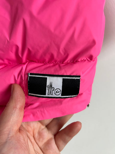 Moncler Backstage Reversible Down Pink and Silver Puffer Jacket • 5-7 years (120cm)