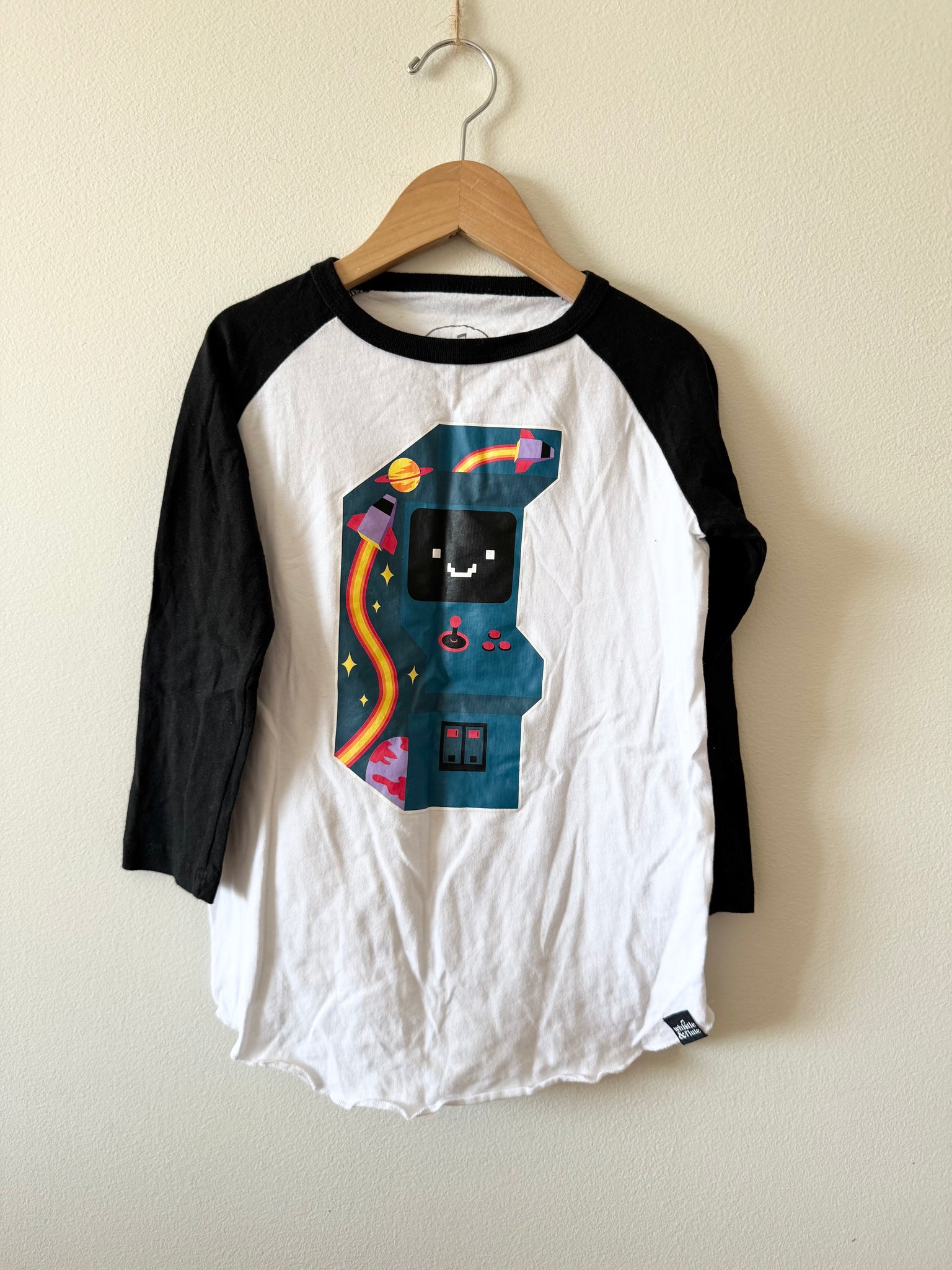 Whistle and Flute Arcade Baseball Top • 7-8 years