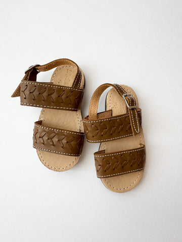 The Humble Soles Tiny Brown Sandals • 4c
