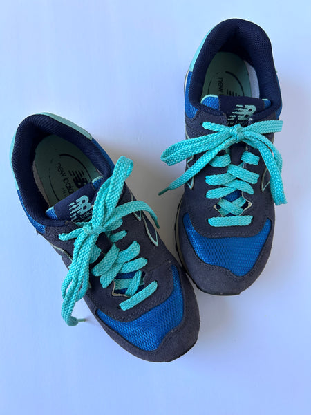 New Balance 574 Lace Up Shoes • 5.5 Womens / 36 EU