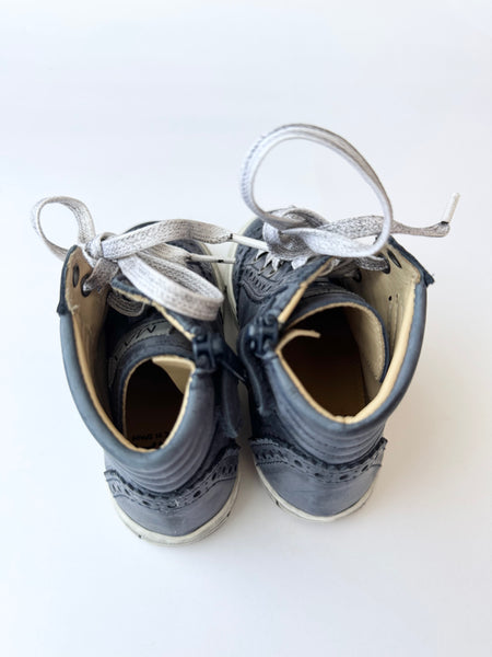 Maa Leather High Top Shoes • 7c-7.5c (24 EU)