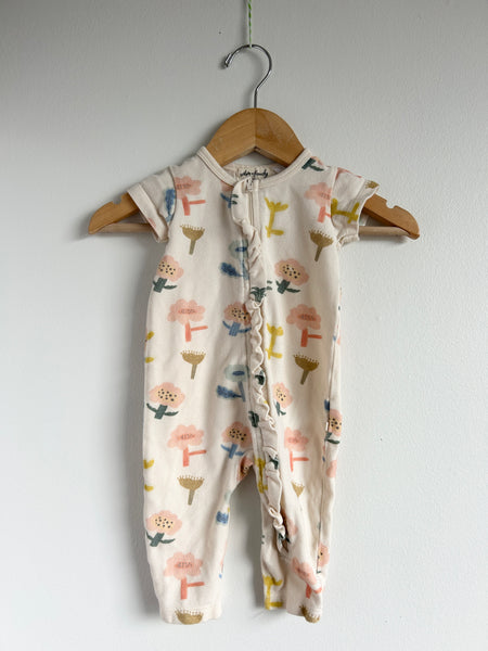 Wilson and Frency Textured Short Sleeve Floral Ruffle Romper • 3-6 months