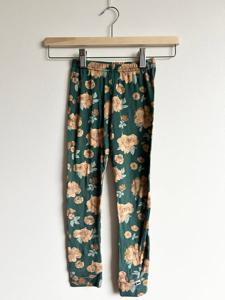 Little and Lively Green Peony Leggings • 5 years