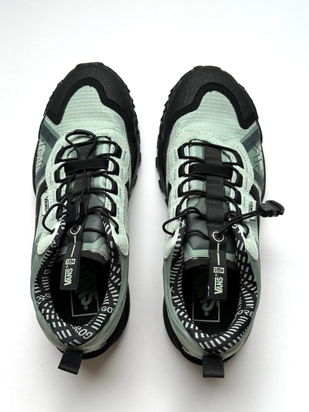NEW Vans Goretext MTE Shoes • 8.5 womens / 39 EU