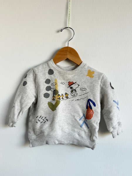 Zara x Peanuts Hiking Snoopy Crewneck • 6-12 months