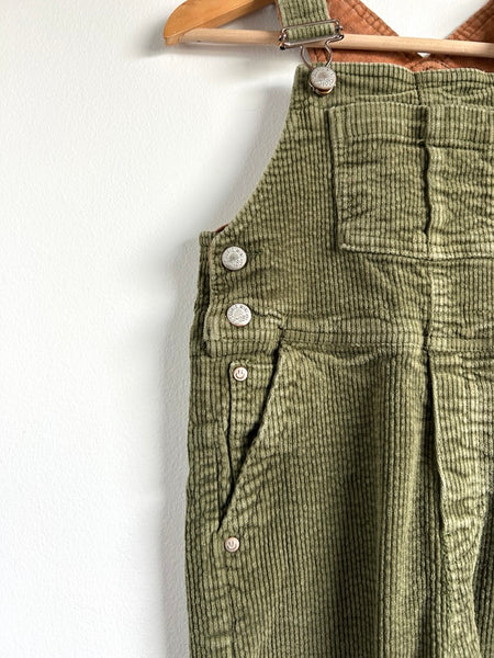 Souris Mini Green Corduroy Overalls • 4-5 years