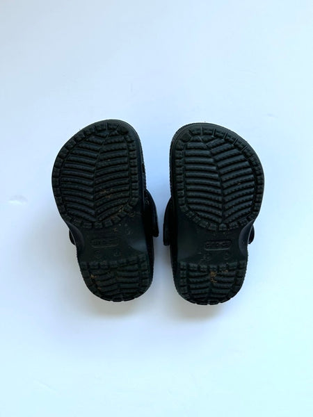 Crocs Black • 6c