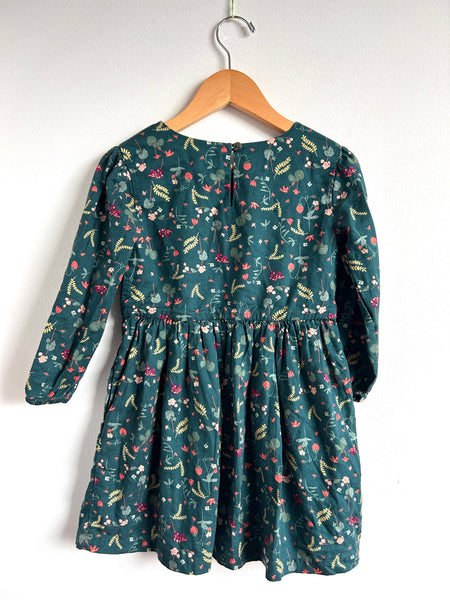 Tea Plant Long Sleeve Green Dress • 5 years
